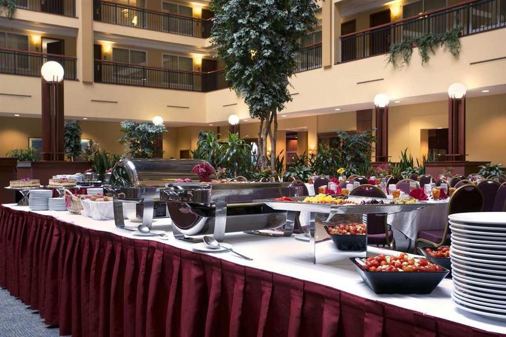 Embassy Suites By Hilton Cleveland Rockside Индепенденс Ресторан фото